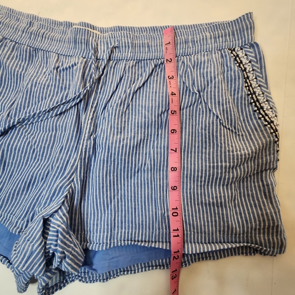 Vineyard Vines - Picture 12 of 13